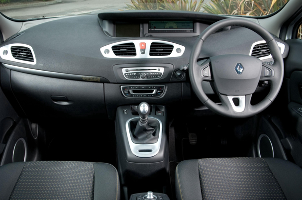 Renault Grand Scenic behind the wheel