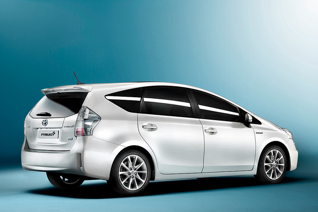 Toyota Prius + 7 Seater